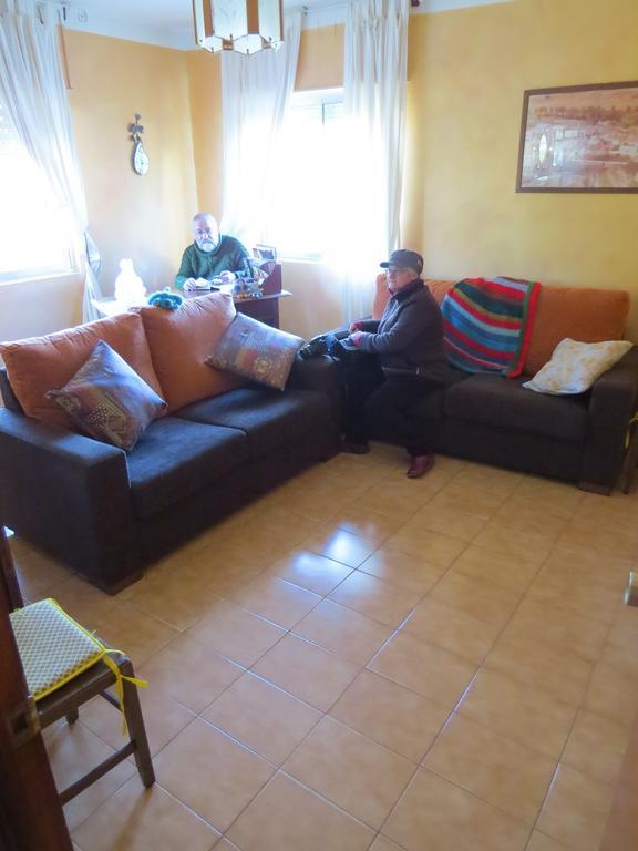 Casa Rural La Conejera Madrigalejo Del Monte Exteriör bild