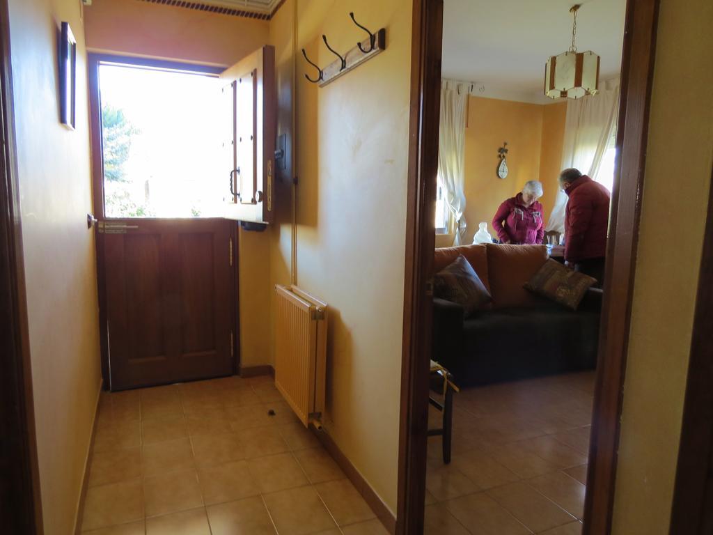 Casa Rural La Conejera Madrigalejo Del Monte Exteriör bild